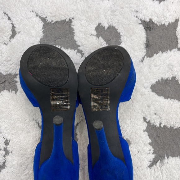 Peep toe heels from Shoe dazzle - Picture 5 of 9